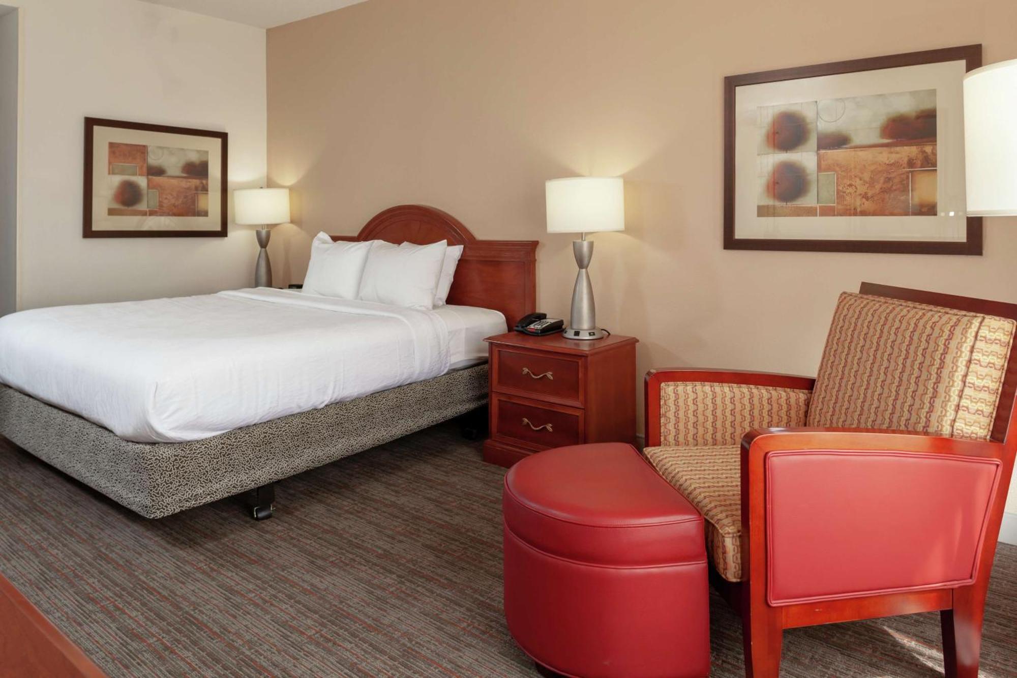 Hilton Garden Inn Charlotte North Zewnętrze zdjęcie