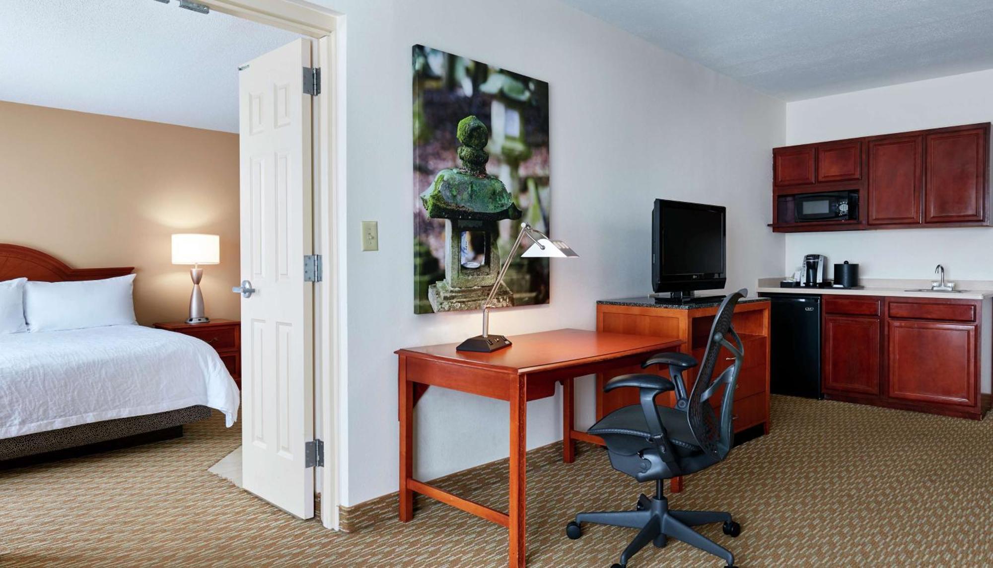 Hilton Garden Inn Charlotte North Zewnętrze zdjęcie