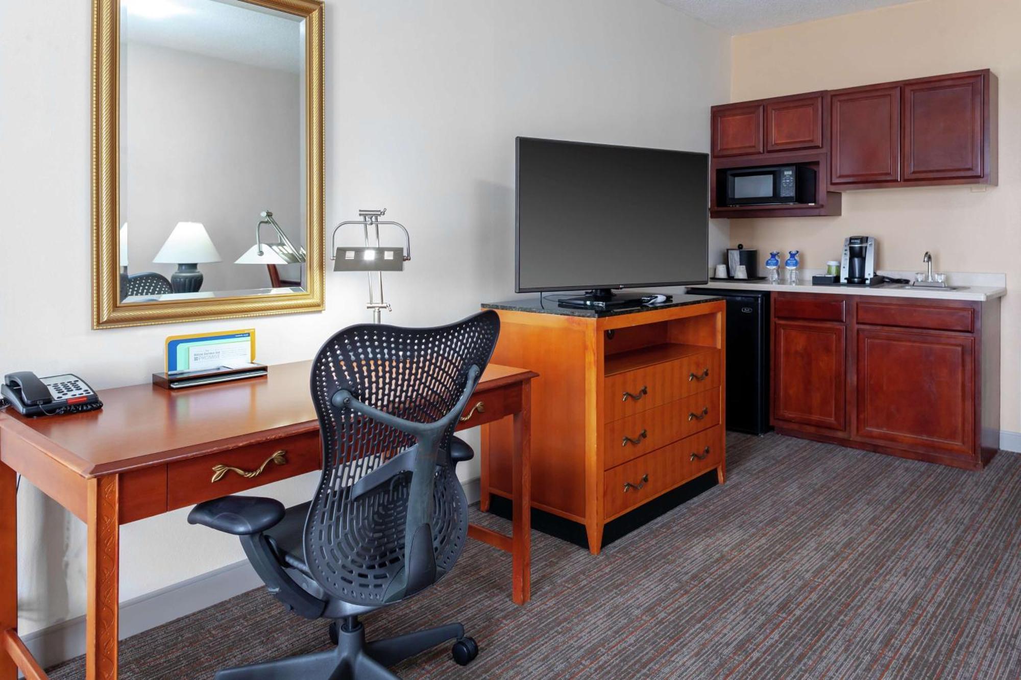 Hilton Garden Inn Charlotte North Zewnętrze zdjęcie