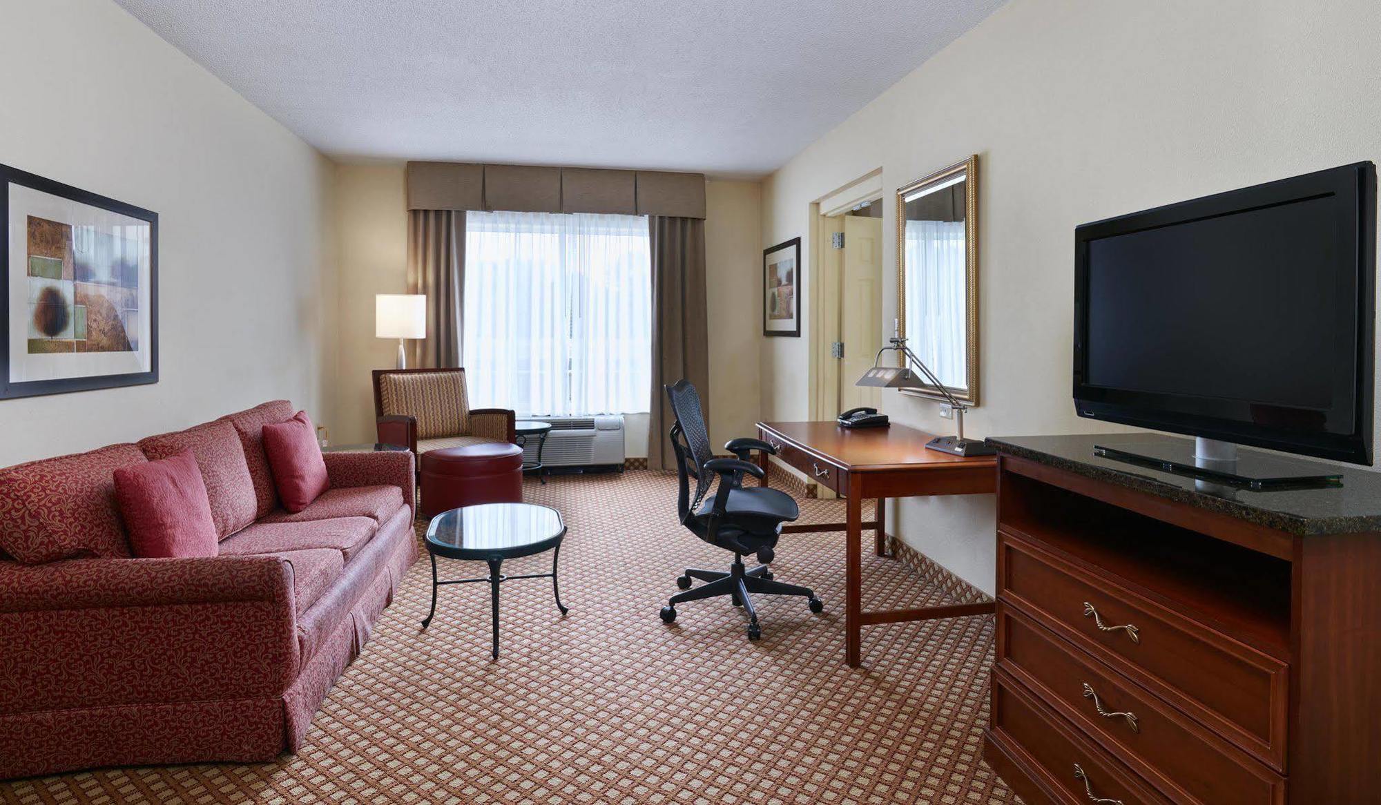 Hilton Garden Inn Charlotte North Zewnętrze zdjęcie