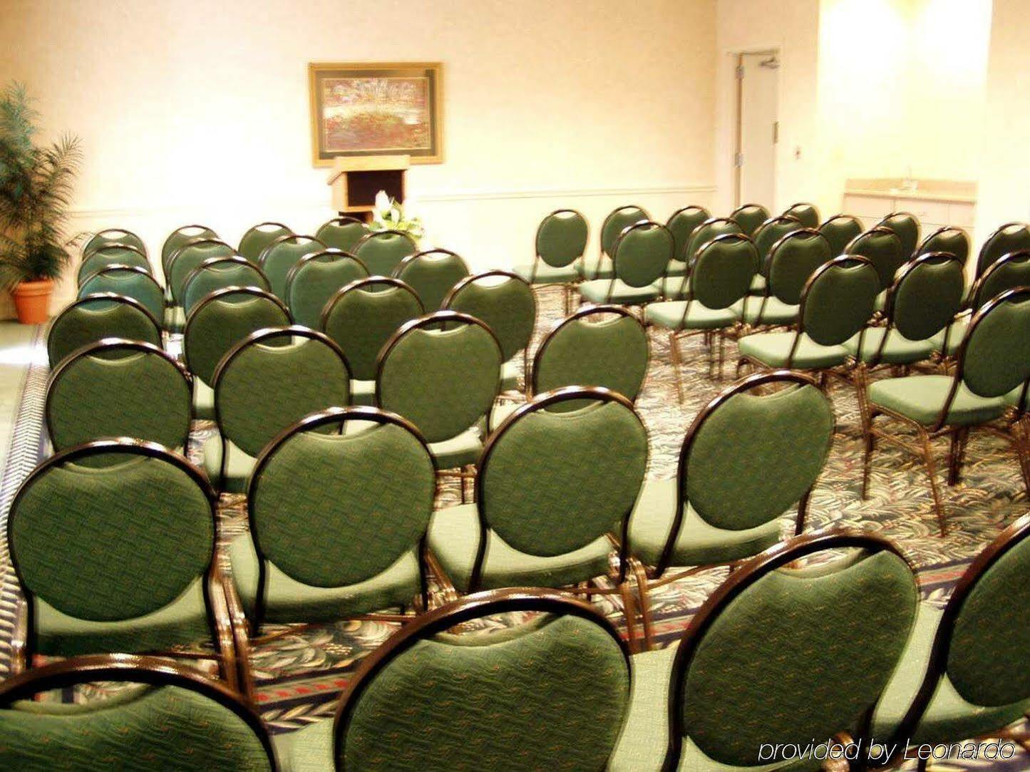 Hilton Garden Inn Charlotte North Zewnętrze zdjęcie